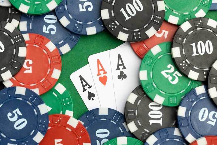 Nuansa emas untuk tema racuntoto